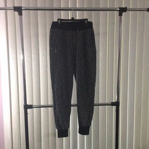 JOGGER (grey and black)